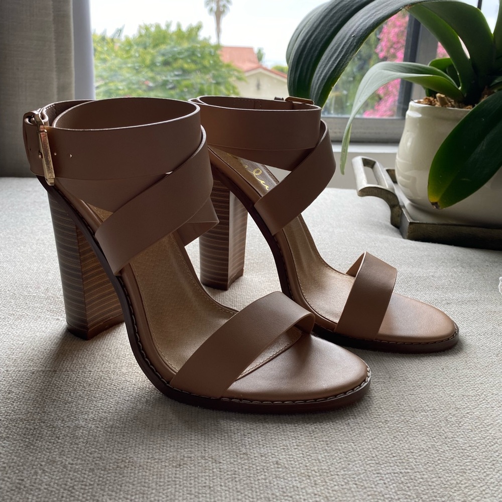 LULU’S Heels